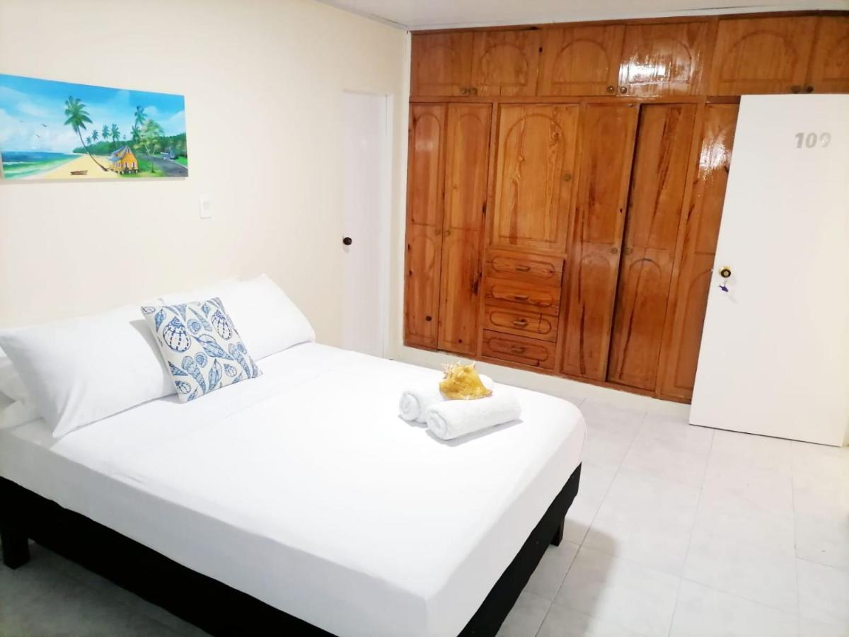 Aparta Hotel Jhonny Cay San Andrés エクステリア 写真